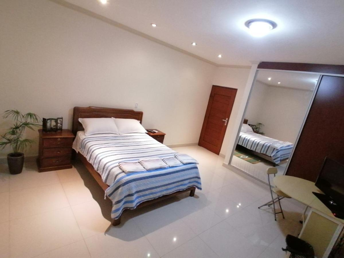 El Prado Bed & Breakfast Santa Cruz de La Sierra Bagian luar foto